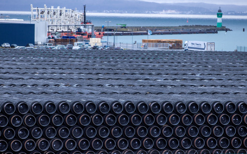 «Фортуна» начала укладывать трубы «Северного потока-2» в водах Дании