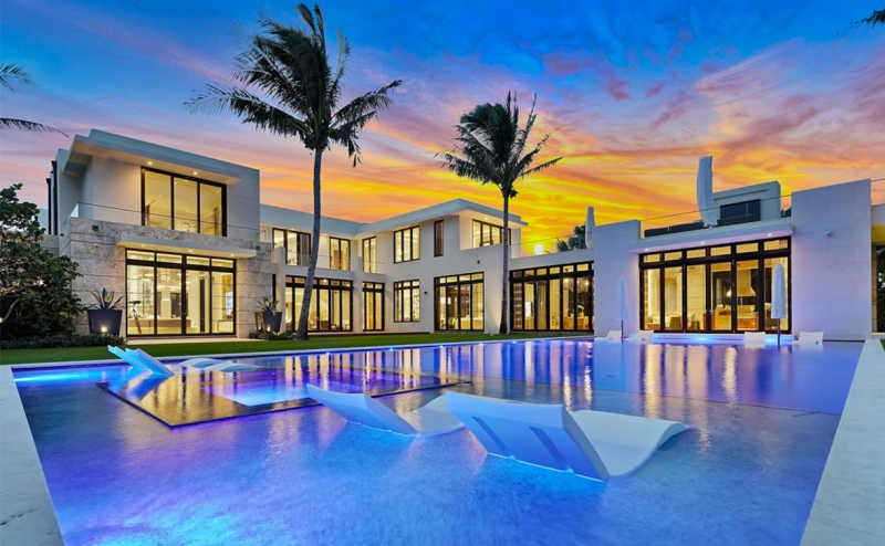 СМИ узнали о покупке самого дорогого дома во Флориде «загадочным русск