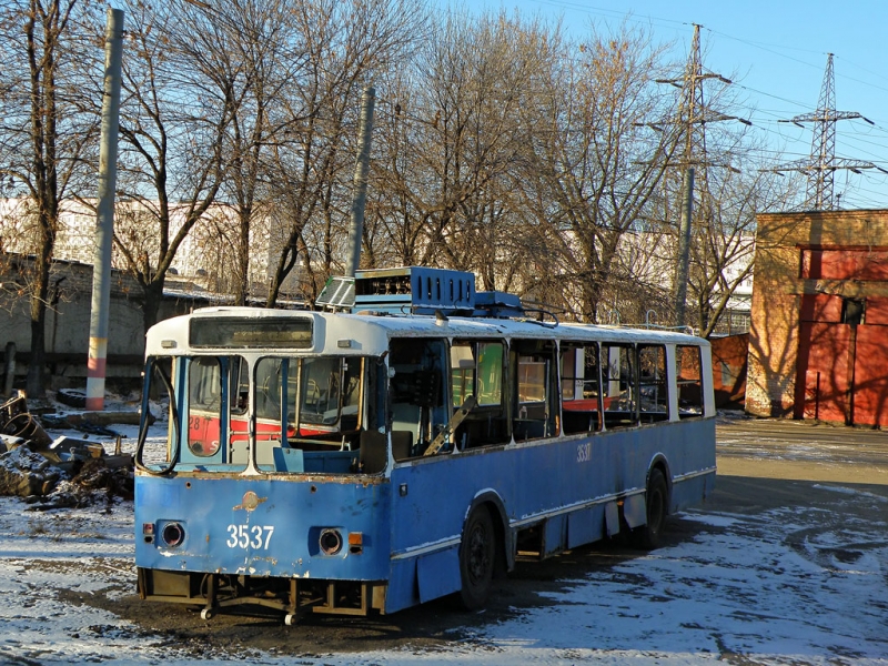 Электротранспорт Нижнего Новгорода умножает убытки в три раза и едет к конечной