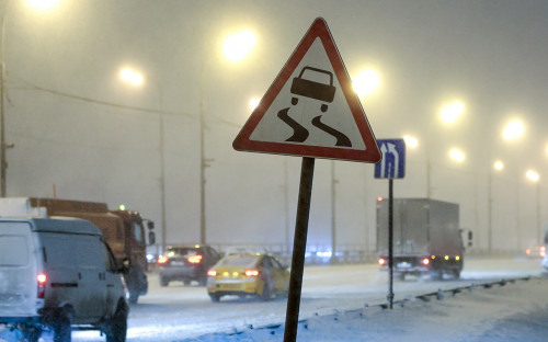 На московских таксистов пожаловались в прокуратуру из-за цен в снегопа