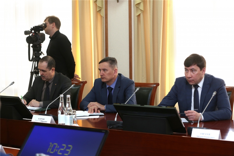 На встрече с Николаевым КПРФ поддержала концессию теплосетей и выразила благодарность от имени народа Чувашии