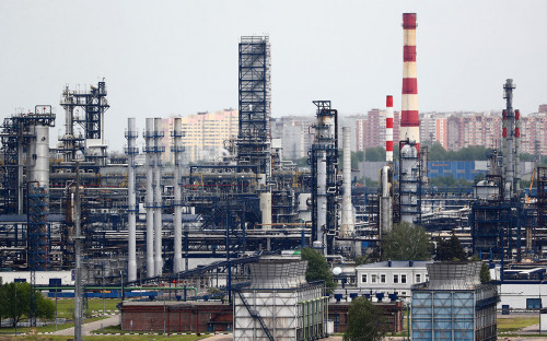 Правительство утвердило правила соглашений по господдержке в нефтехими