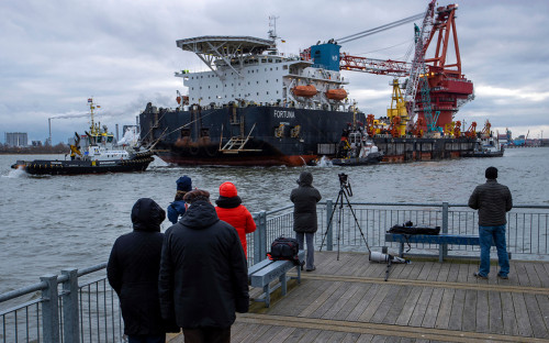 Способное завершить Nord Stream 2 судно отправили готовиться к дострой