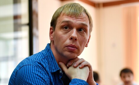 Свидетель по делу журналиста «Медузы» Ивана Голунова уехал из России