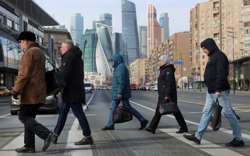 Число новых заражений в России снова превысило 9 тыс. за сутки
