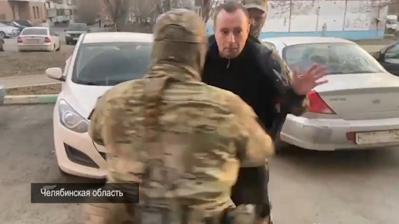 ФСБ задержала в регионах более 50 подпольных оружейников