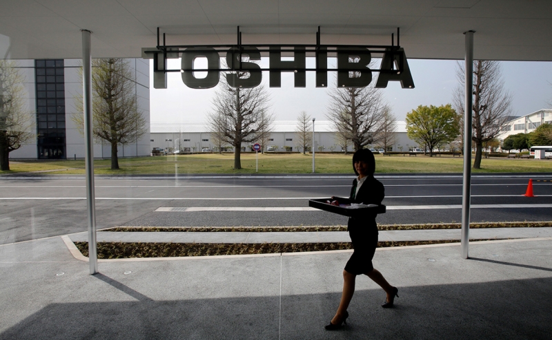 Инвестиционный фонд предложил $18 млрд за покупку Toshiba