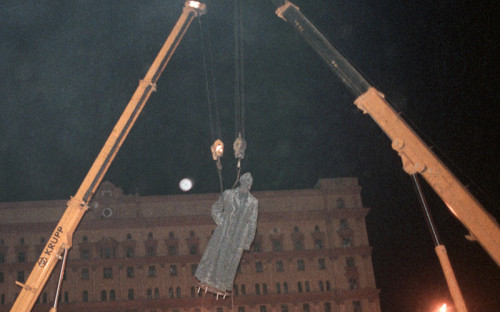 Мединский заявил о сохранении планов по памятнику Невскому в Москве