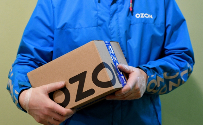 Ozon договорился о покупке банка у Совкомбанка