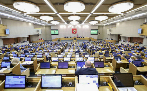 Суды изъяли у российских чиновников незаконного имущества на ₽74 млрд
