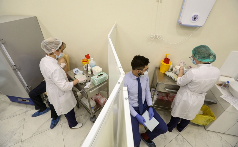 Власти ответили на статью о смертях после вакцинации «Спутник V»