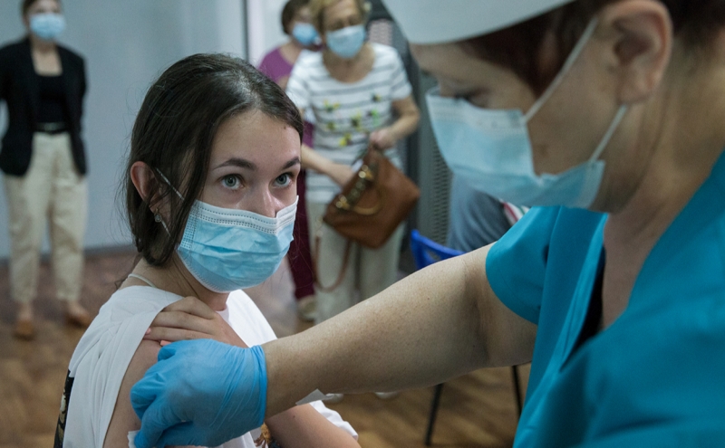 АвтоВАЗ пообещал сотрудникам по ₽1,5 тыс. за вакцинацию от коронавирус
