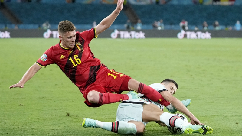 Торган Азар признан лучшим игроком матча Бельгия–Португалия