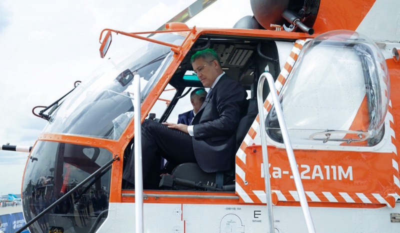Хабиров на «МАКСе» купил вертолет и продвигал Уфу как столицу дронов