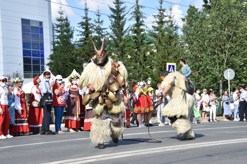 Всемирная Фольклориада в Уфе стартовала с мирового рекорда и продолжится семь дней