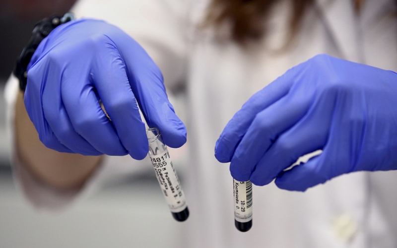 Ученые оценили эффективность вакцинации против тяжелого COVID