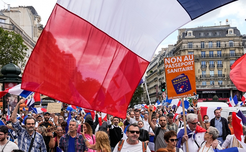 Верховный суд Франции признал конституционность ковид-пропусков