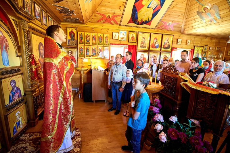 Иерей Степанов отказывается идти в монастырь и собирается судиться с митрополитом Савватием