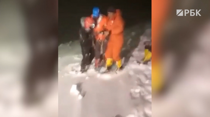 После гибели пяти туристов организатора восхождения на Эльбрус задержали