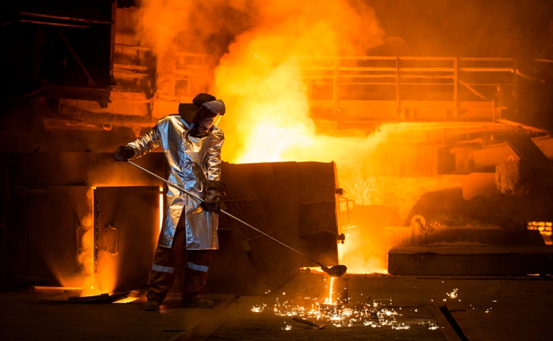 Правительство одобрило акциз на сталь и повышение НДПИ для металлургов