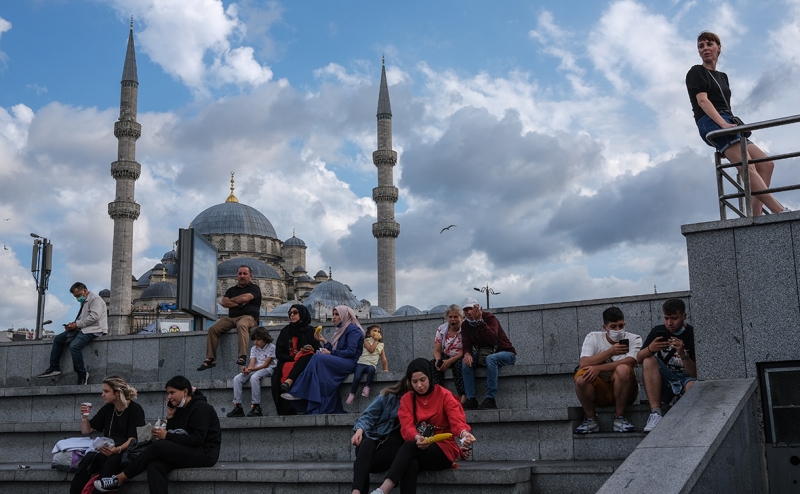 Туроператоры сообщили о новых ограничениях в Турции для привитых россиян