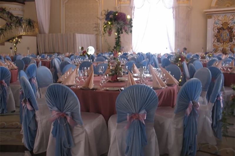 Компания Усманова приобрела дом для VIP-свадеб на Воробьевых горах