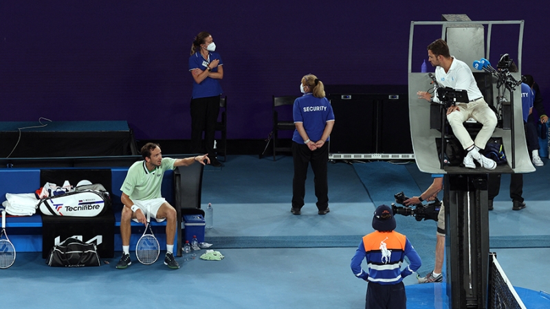 Тарпищев прокомментировал инцидент с Медведевым на Australian Open