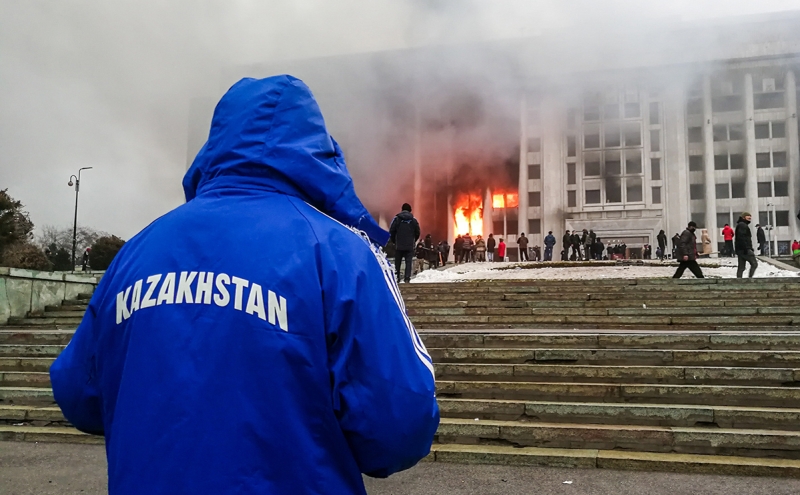 За участие в беспорядках в Казахстане задержали почти 8 тыс. человек