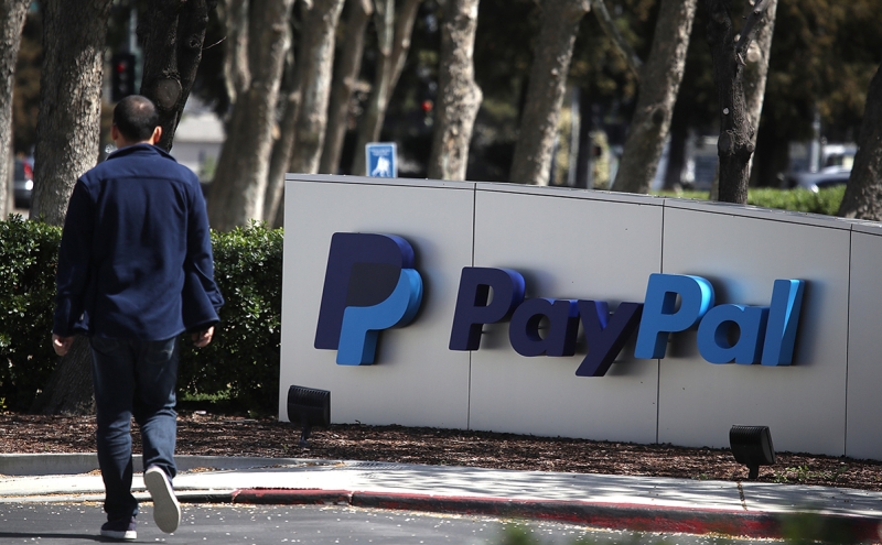 PayPal попросил россиян вывести средства из кошельков в системе