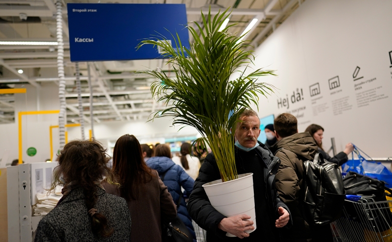 Минпромторг заявил, что IKEA ищет возможность снова открыться в России