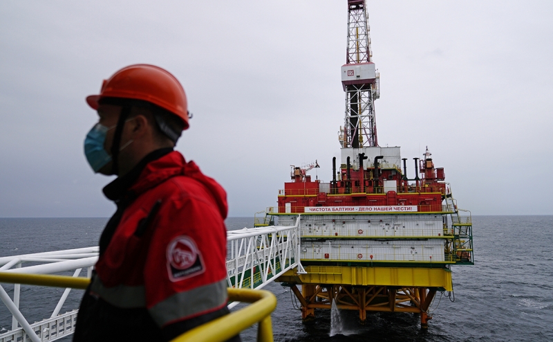 Reuters узнал сроки сокращения трейдерами закупок нефти из России
