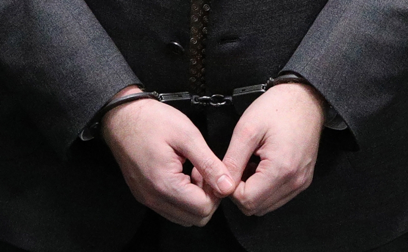 Суд на полтора года снизил наказание бизнесмену из списка Титова