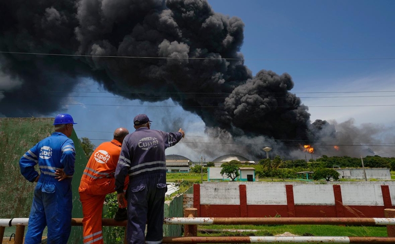 МИД заявил о готовности помочь Кубе в борьбе с пожаром на нефтебазе