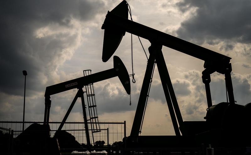 Кремль опроверг данные о нефти из России для Индии дешевле «потолка цен»