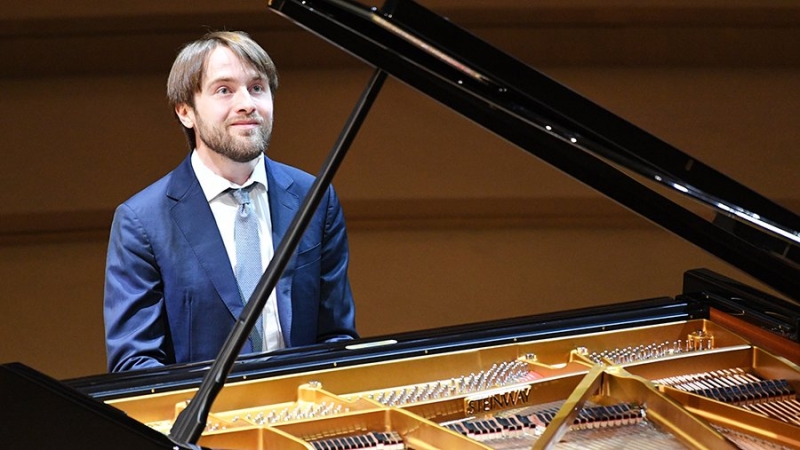 Один из главных оркестров США открыл сезон с российским пианистом Трифоновым