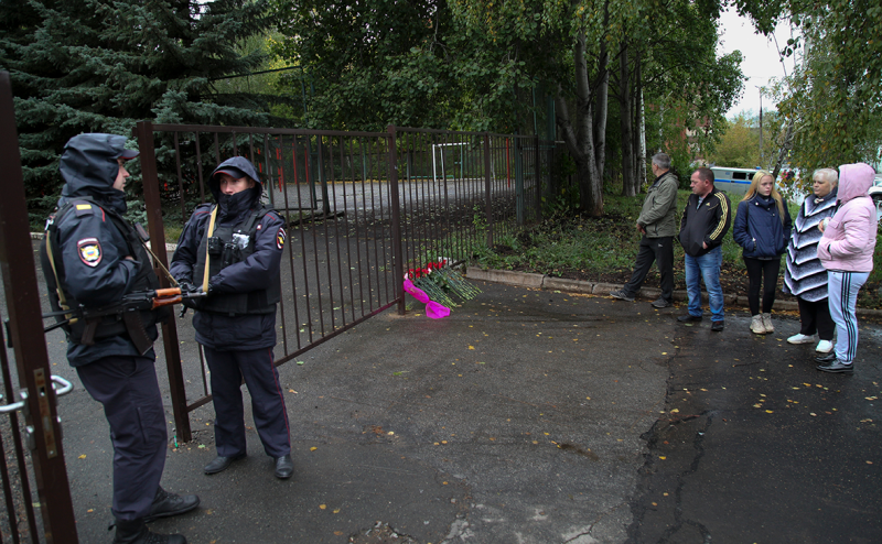 СК завел дело о возбуждении ненависти после стрельбы в школе в Ижевске