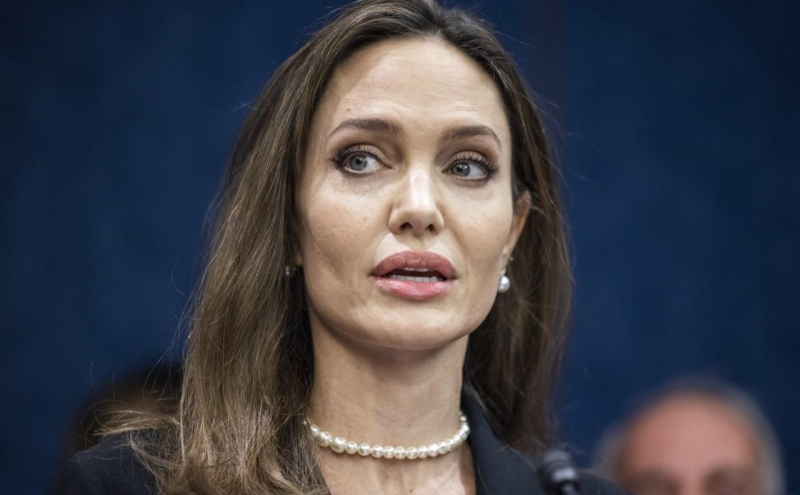 Анджелина Джоли обвинила Бреда Питта в домашнем насилии