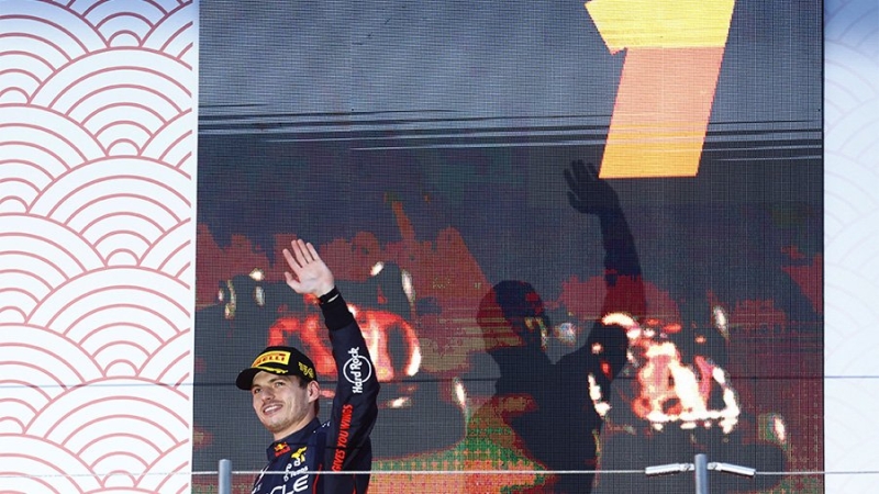 Ферстаппен стал двукратным чемпионом мира в гонках «Формулы-1»