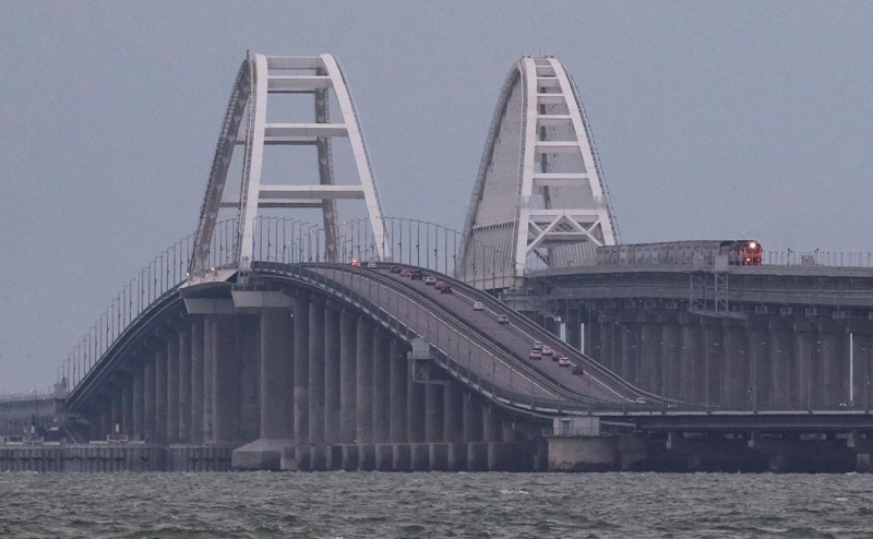 Хуснуллин заявил, что надо заменить еще четыре пролета Крымского моста