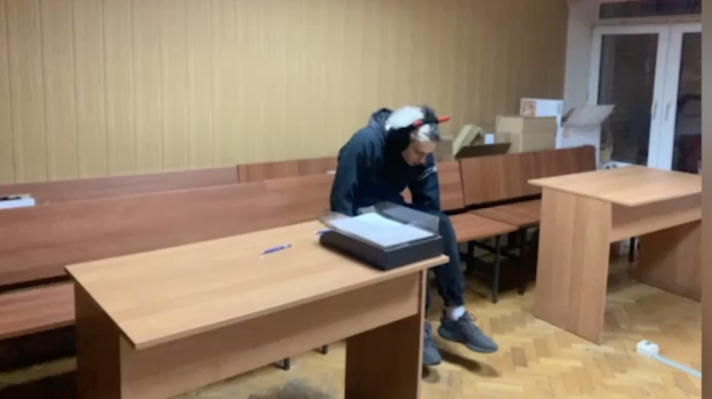 Суд решил депортировать блогера Некоглая из России