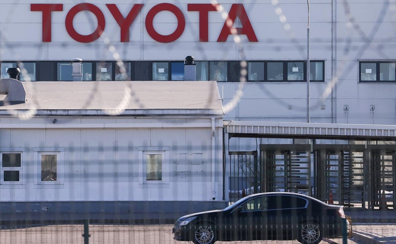 «Ъ» узнал, зачем на завод Toyota в Петербурге приехали машины
