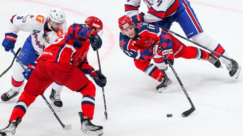 ЦСКА обыграл СКА в матче регулярного чемпионата КХЛ со счетом 4:2