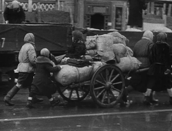 Картины памяти: блокада Ленинграда в кино, книгах и спектаклях