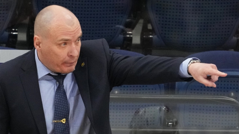 Ураган Разин: самый яркий тренер КХЛ возглавил «Магнитку»